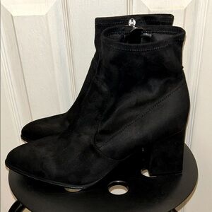 Marc Fisher Ankle Boots Size 11W